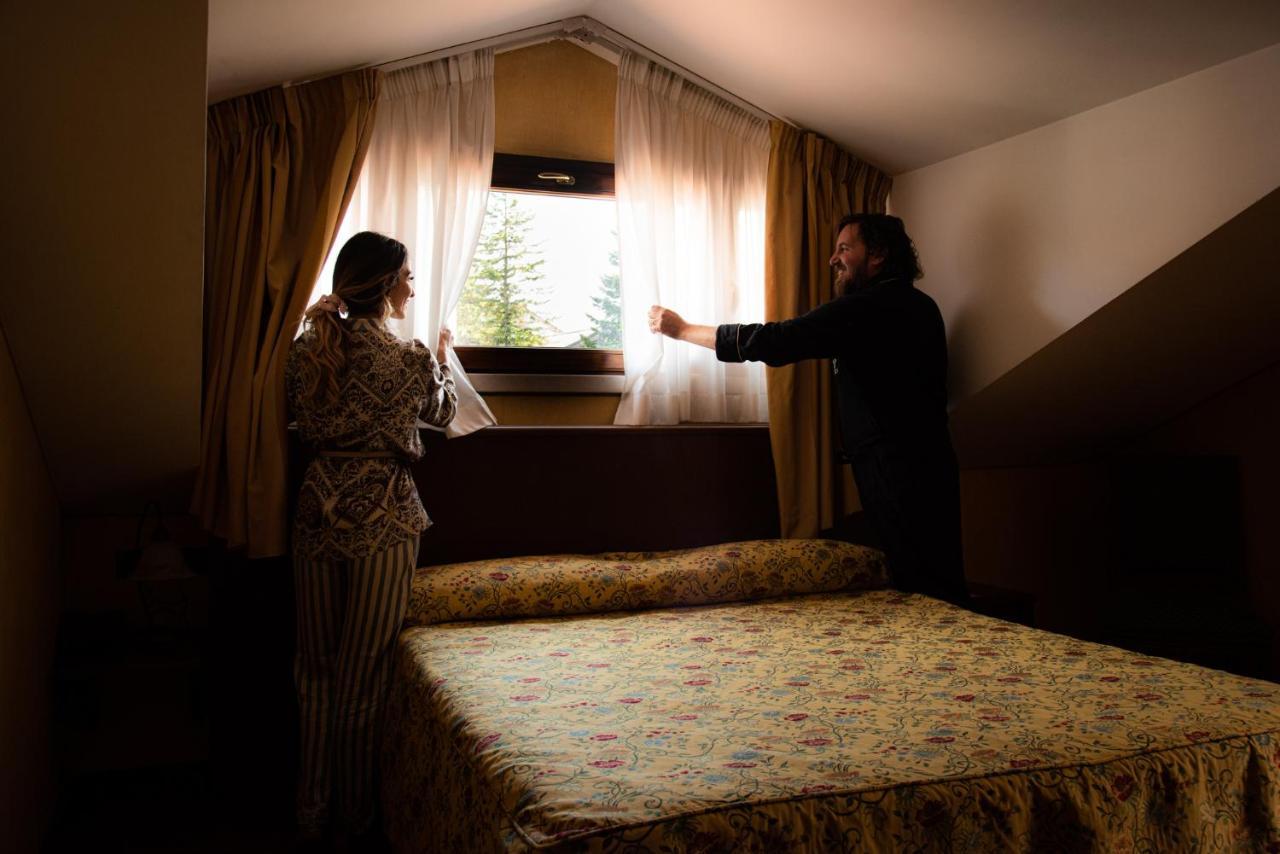 Hotel Petite Fleur รอกการาโซ ภายนอก รูปภาพ